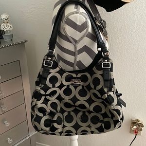 Coach shoulder purse great condition black and gray purple inside